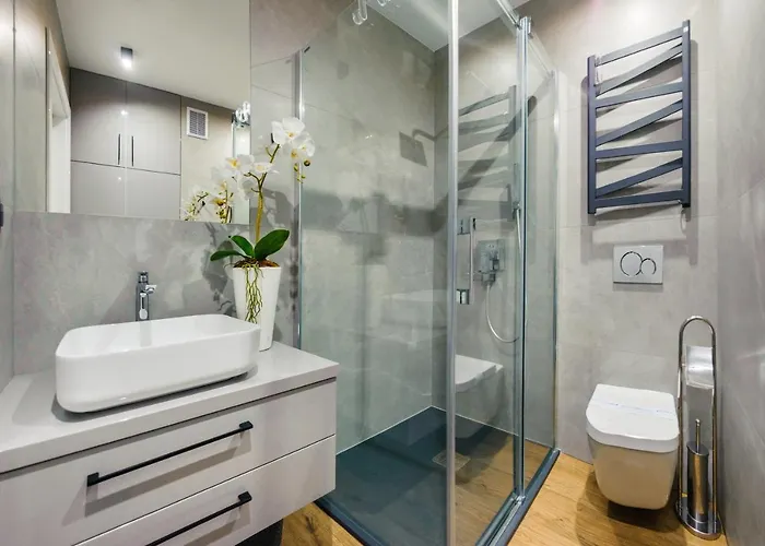 Park, Sun & Snow * ג'אנטאר